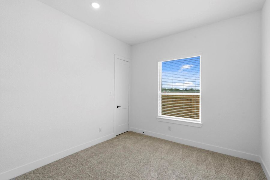 Spacious, unfurnished interior of a new home in Briarley, Montgomery (Image 32).