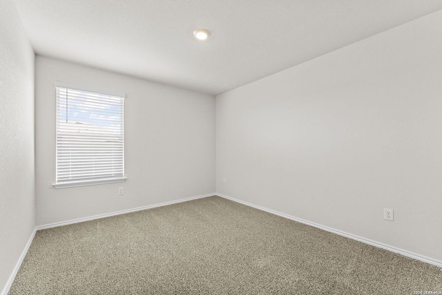 Spacious, unfurnished interior of a new home in Laurel Vistas, San Antonio (Image 16). Spacious, unfurnished interior of a new home in Laurel Vistas, San Antonio (Image 16).