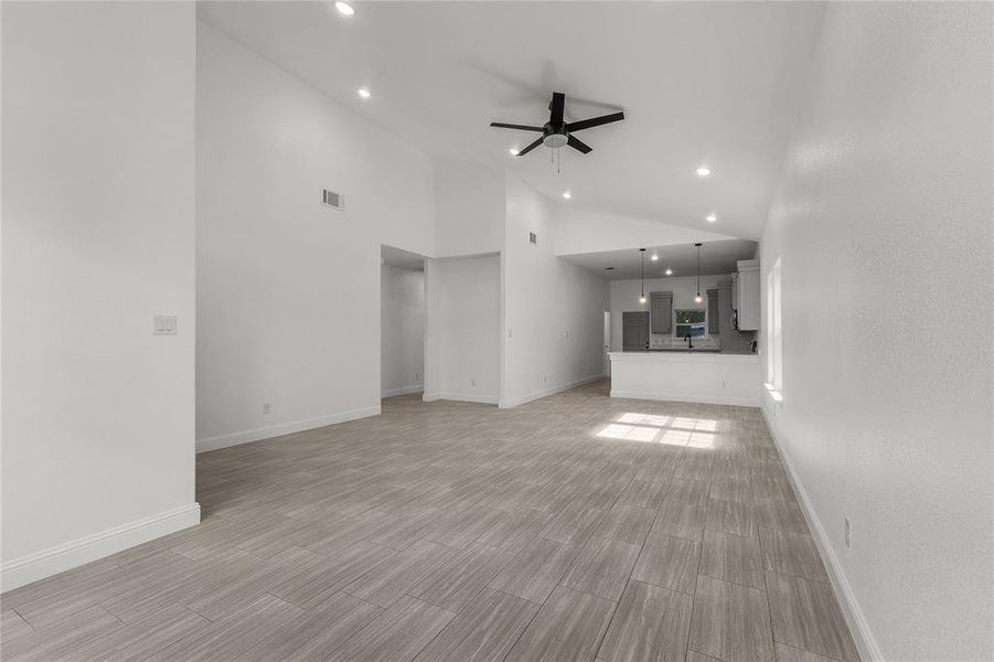 Spacious, unfurnished interior of a new home in , Fort Worth (Image 16).