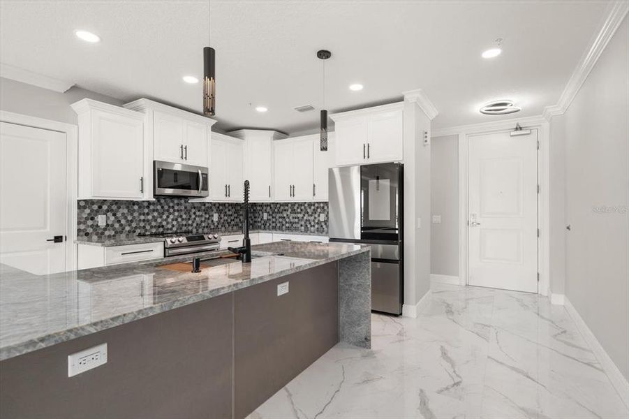 Furnished interior view inside a new home in , Clearwater (Image 10).