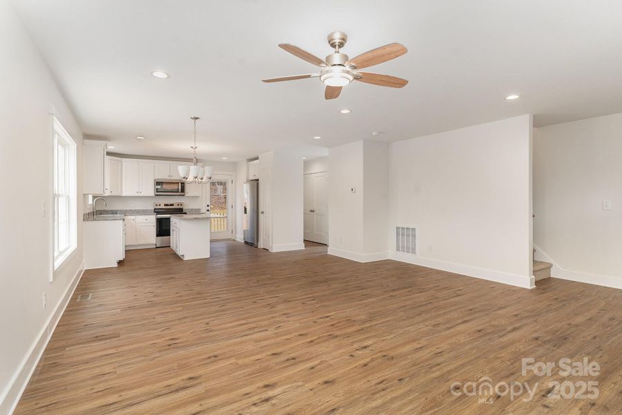 Spacious, unfurnished interior of a new home in , Troy (Image 12).