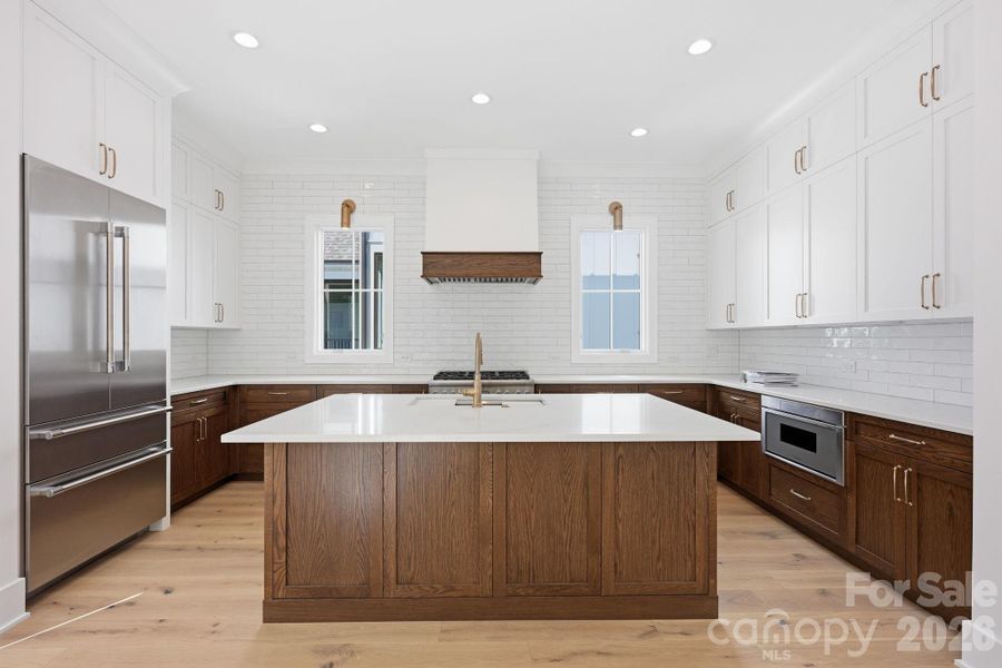 Furnished interior view inside a new home in , Davidson (Image 16).