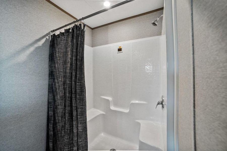 Full bathroom Full bathroom