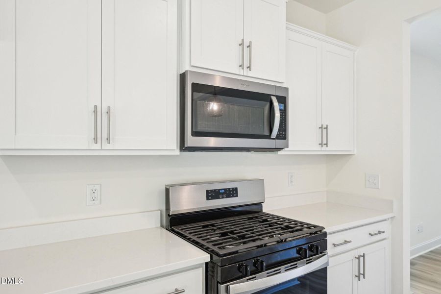 13-web-or-mls-Winding Crk Dr-2105-013