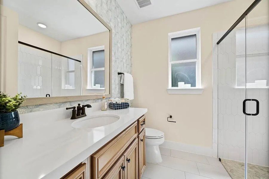 Furnished interior view inside a new home in Chambers Creek, Willis (Image 19). Furnished interior view inside a new home in Chambers Creek, Willis (Image 19).