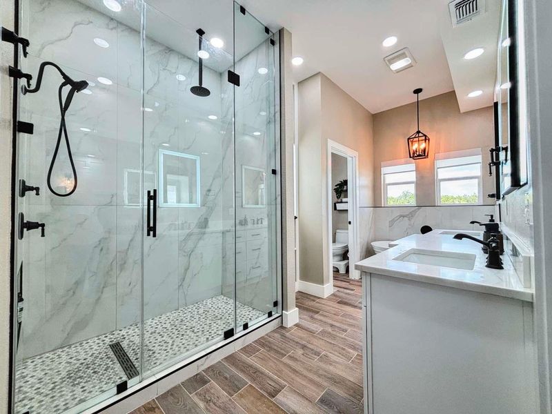 Furnished interior view inside a new home in , New Braunfels (Image 24). Furnished interior view inside a new home in , New Braunfels (Image 24).