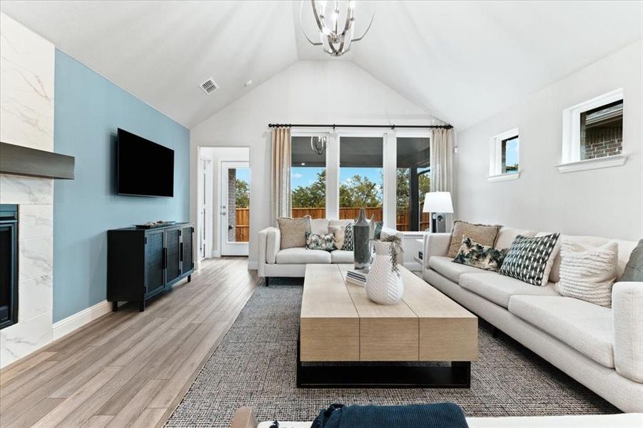 09_2210 Walden Pond Blvd