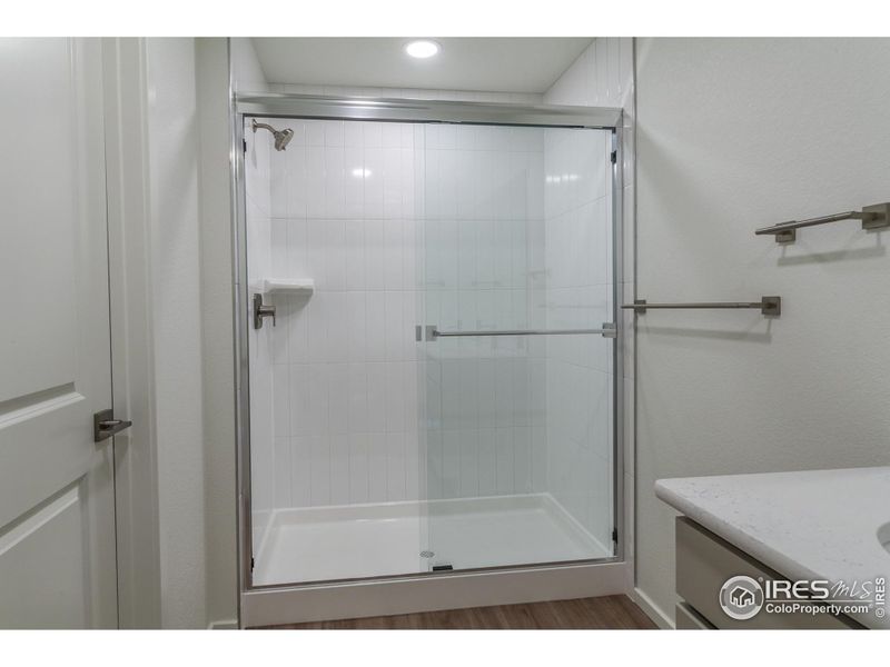 EXAMPLE PHOTOS: MASTER BATH