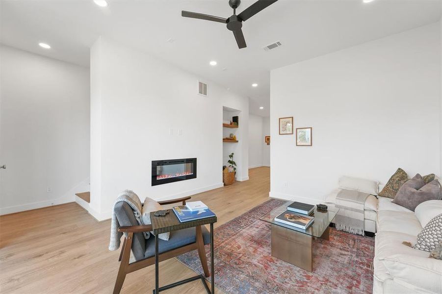 Living Room w/Fireplace