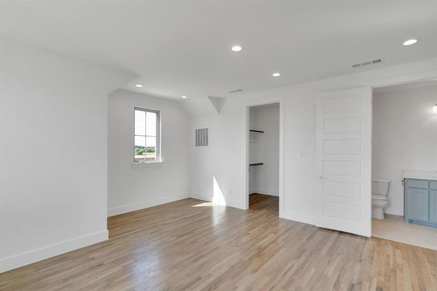 Spacious, unfurnished interior of a new home in , Midlothian (Image 21). Spacious, unfurnished interior of a new home in , Midlothian (Image 21).