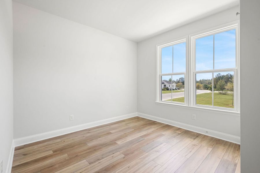 Spacious, unfurnished interior of a new home in Sun City Hilton Head, Bluffton (Image 15).