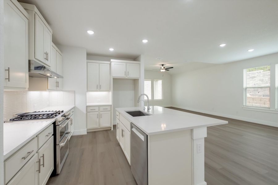 Furnished interior view inside a new home in Crown Ridge Manor, San Antonio (Image 6). Furnished interior view inside a new home in Crown Ridge Manor, San Antonio (Image 6).