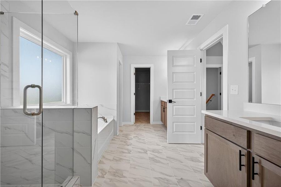 Furnished interior view inside a new home in , Gainesville (Image 25).