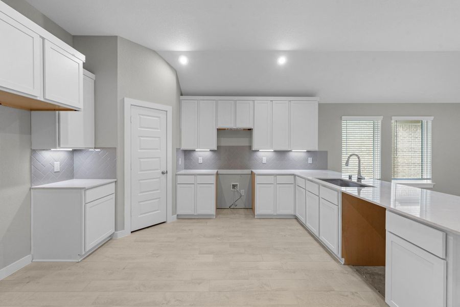 Furnished interior view inside a new home in Barton Creek Ranch, Conroe (Image 7).