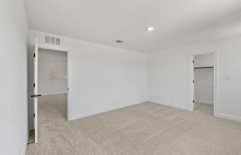 Spacious, unfurnished interior of a new home in Saddleback at Santa Rita Ranch, Liberty Hill (Image 15). Spacious, unfurnished interior of a new home in Saddleback at Santa Rita Ranch, Liberty Hill (Image 15).