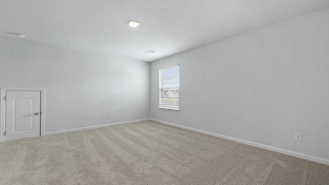 Spacious, unfurnished interior of a new home in Hunter's Branch, Hopkins (Image 32).
