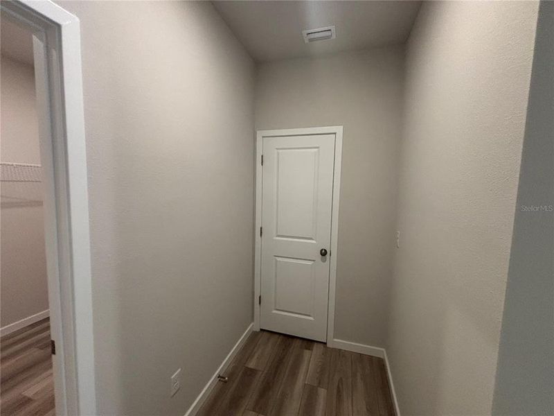 Spacious, unfurnished interior of a new home in Reserve East, Flagler Beach (Image 11).