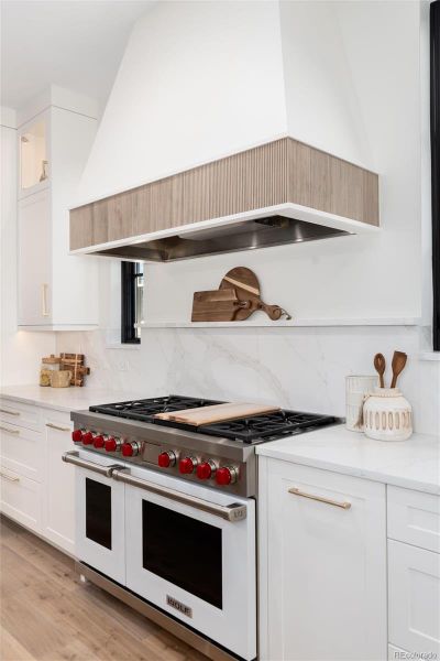 48" Wolf Stove 48" Wolf Stove