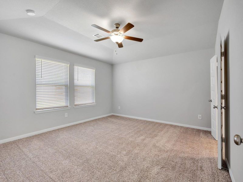 Photo is not of the actual home, but is an inspirational photo of builder’s model home and may depict options, furnishings, and/or decorator features that are not included Photo is not of the actual home, but is an inspirational photo of builder’s model home and may depict options, furnishings, and/or decorator features that are not included