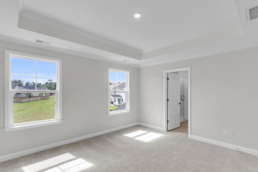 Spacious, unfurnished interior of a new home in , Summerville (Image 30).