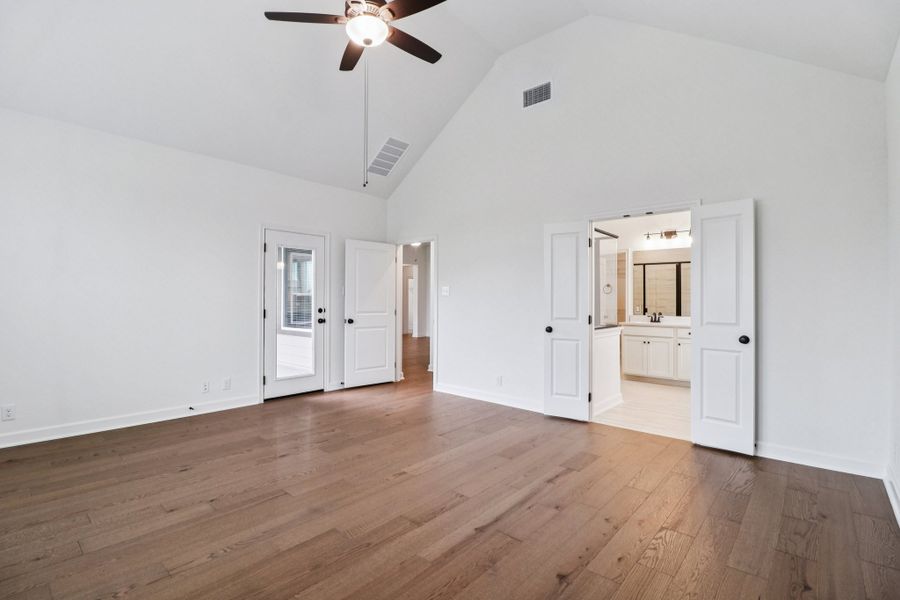 Representative unfurnished interior of a home built from the San Saba by Ashton Woods in The Heritage at Saddlebrook Ranch 70's, Schertz (Image 22). Representative unfurnished interior of a home built from the San Saba by Ashton Woods in The Heritage at Saddlebrook Ranch 70's, Schertz (Image 22).