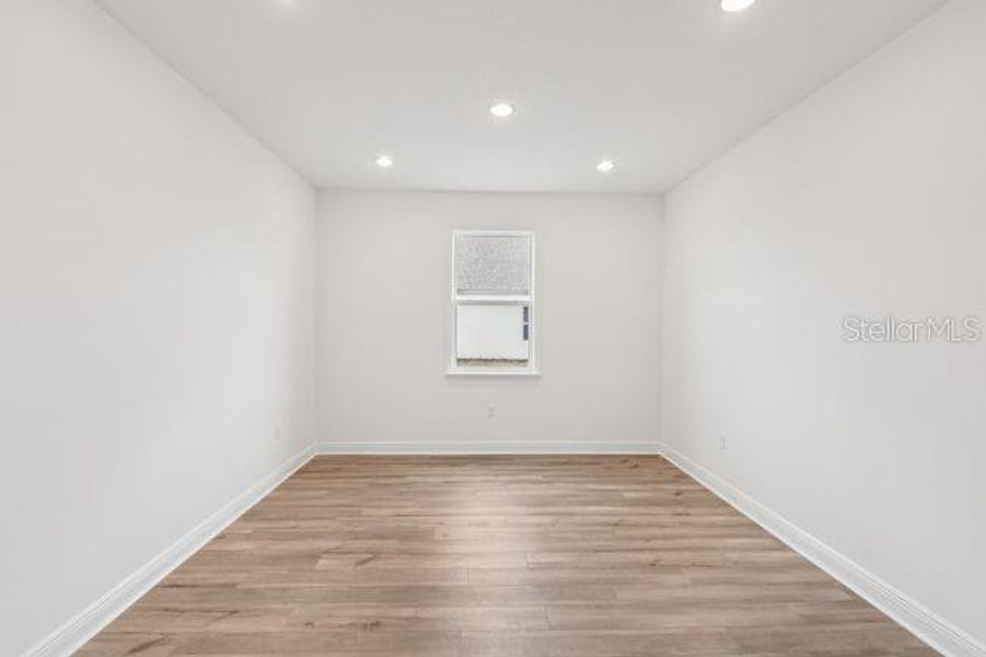 Spacious, unfurnished interior of a new home in Sugarmill Woods, Homosassa (Image 18). Spacious, unfurnished interior of a new home in Sugarmill Woods, Homosassa (Image 18).