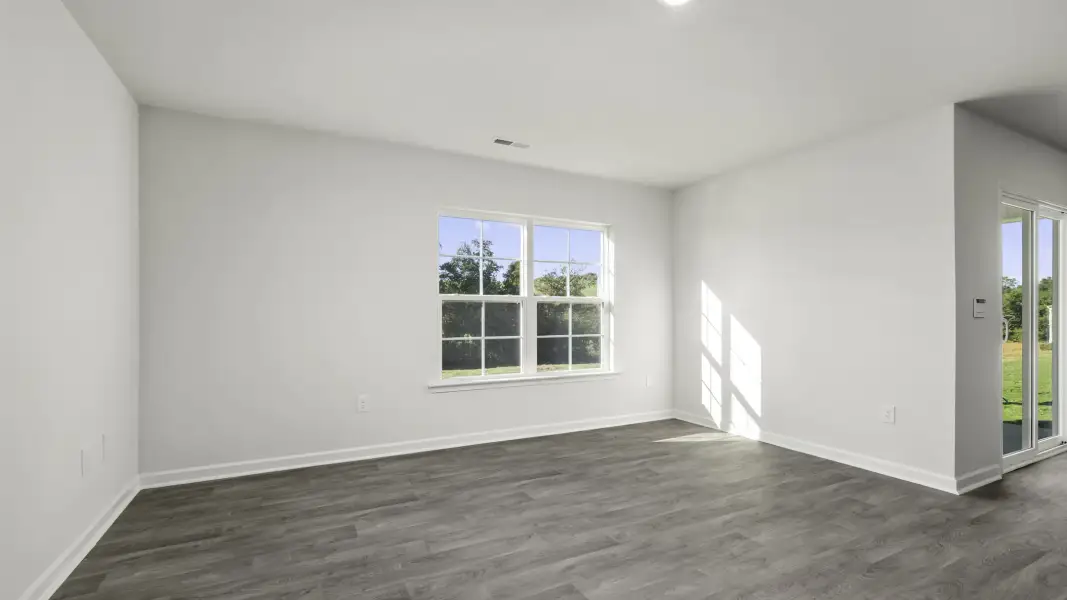 Spacious, unfurnished interior of a new home in Quail Haven, Winston-Salem (Image 17). Spacious, unfurnished interior of a new home in Quail Haven, Winston-Salem (Image 17).