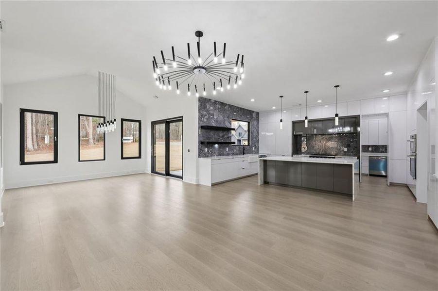 Spacious, unfurnished interior of a new home in , Auburn (Image 35).