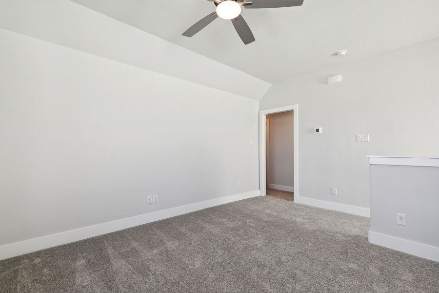 Spacious, unfurnished interior of a new home in Dove Hollow, Waxahachie (Image 31). Spacious, unfurnished interior of a new home in Dove Hollow, Waxahachie (Image 31).