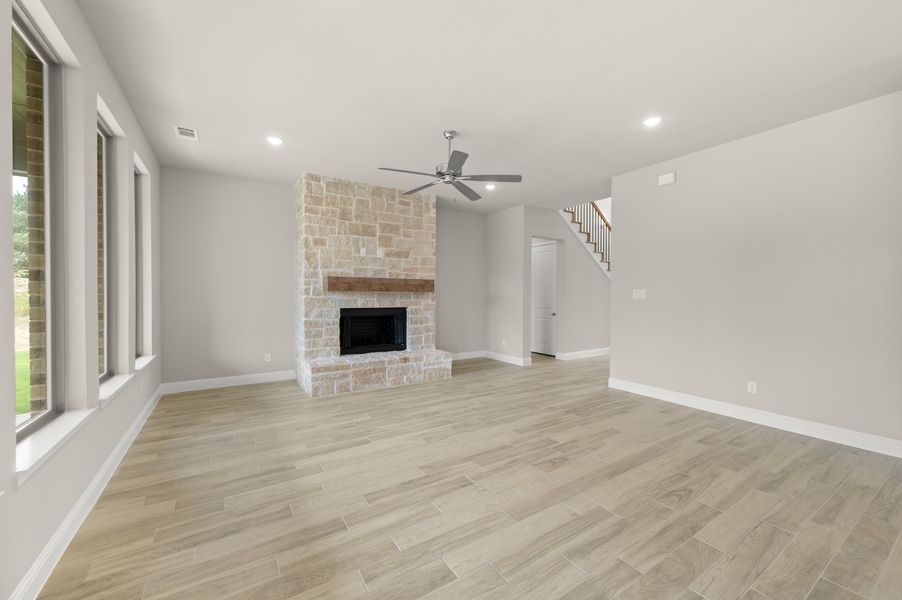 127 Oak Meadow Lane, Weathrford TX - Family Room