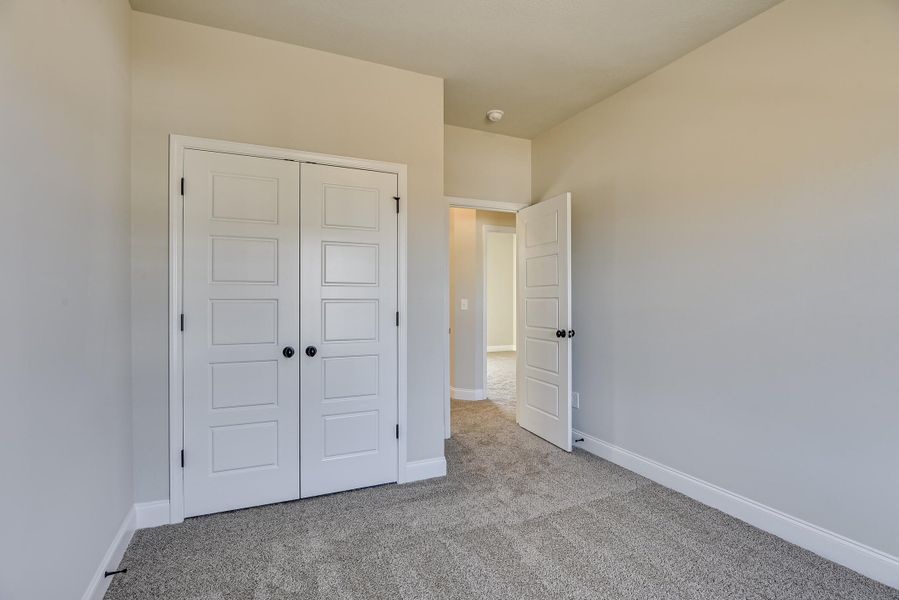 Spacious, unfurnished interior of a new home in , Edgefield (Image 9).
