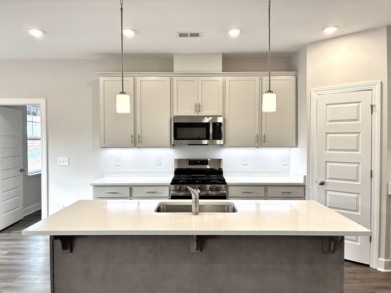 Furnished interior view inside a new home in Holly Ridge, Greenville (Image 6).