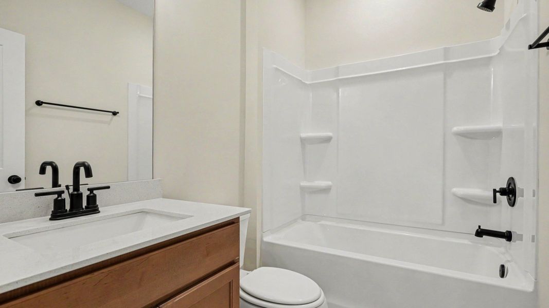 Secondary bathroom with single vanity Secondary bathroom with single vanity