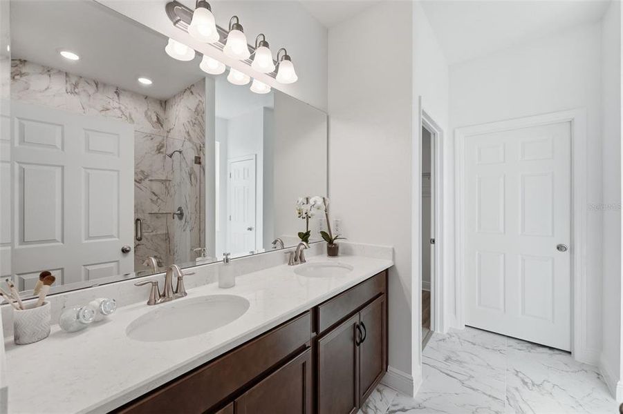 Furnished interior view inside a new home in Park View at the Hills, Minneola (Image 18).