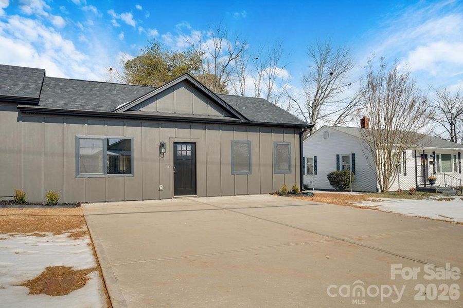 Exterior details and patio area of a home in , Statesville (Image 3).