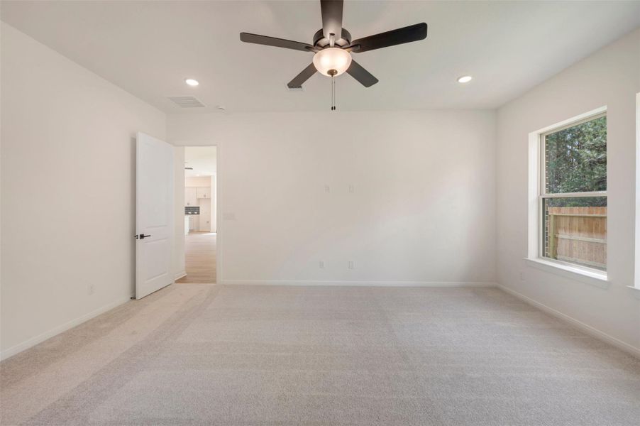 Spacious, unfurnished interior of a new home in Escondido - Overlook Collection, Magnolia (Image 21).