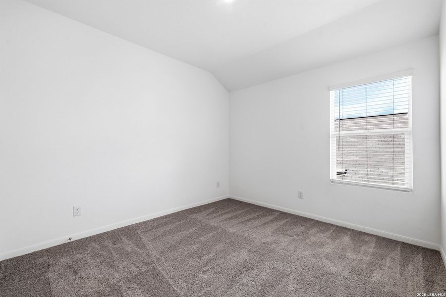 Spacious, unfurnished interior of a new home in Brookmill, San Antonio (Image 26).