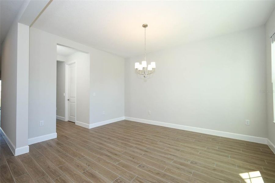 Spacious, unfurnished interior of a new home in Wolf Lake Ranch, Apopka (Image 35).