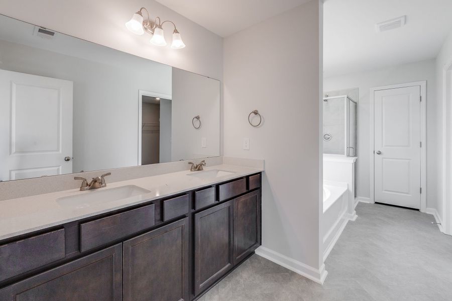 Furnished interior view inside a new home in Ellington, Elgin (Image 12).