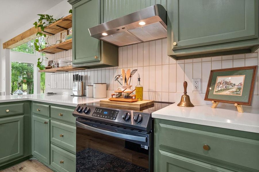 Furnished interior view inside a new home in , Corsicana (Image 21). Furnished interior view inside a new home in , Corsicana (Image 21).