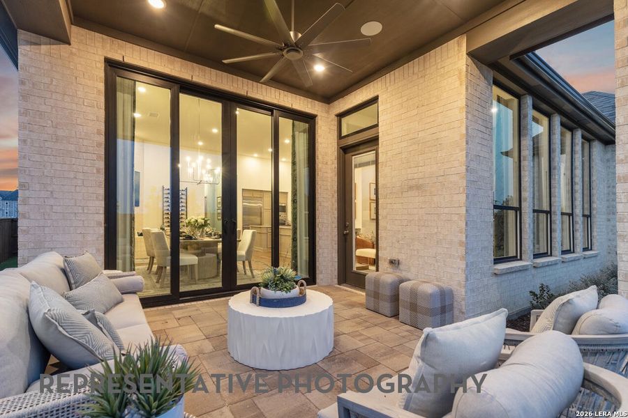 Exterior details and patio area of a home in Briggs Ranch, San Antonio (Image 2).