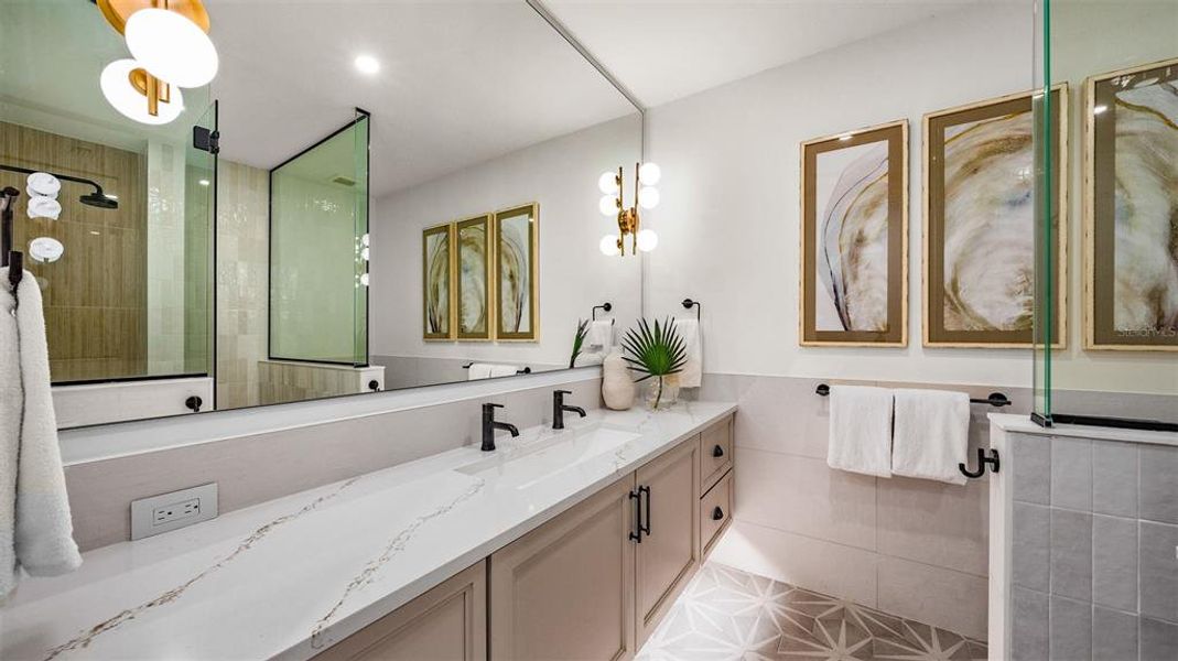 Furnished interior view inside a new home in , Sarasota (Image 44).