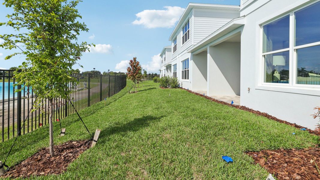 Exterior details and patio area of a home in Isla Mirada, San Antonio (Image 24).