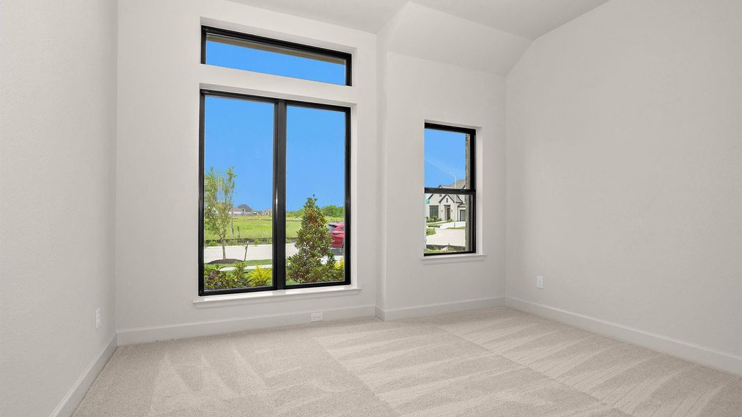 Spacious, unfurnished interior of a new home in Valencia, Manvel (Image 16).
