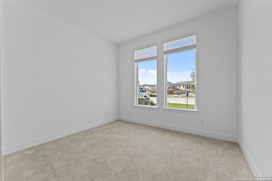 Spacious, unfurnished interior of a new home in , New Braunfels (Image 11).
