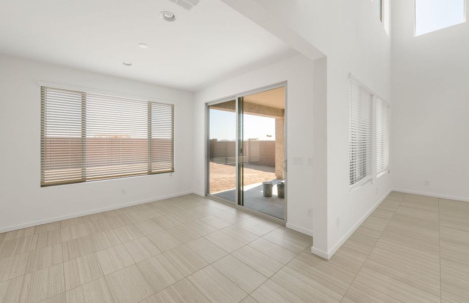 Spacious, unfurnished interior of a new home in Soleo, San Tan Valley (Image 21).