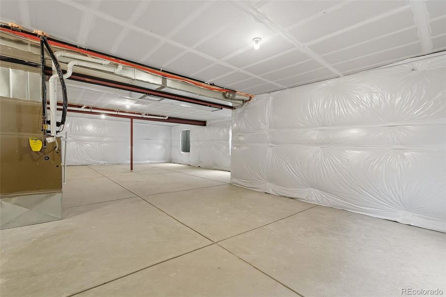 16575 W 93rd Place ~ Ready Now!