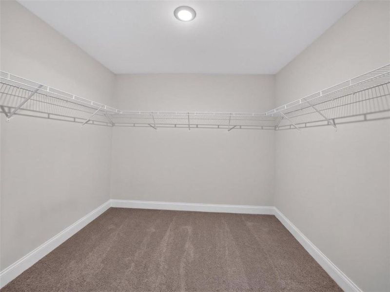 Spacious, unfurnished interior of a new home in , Dallas (Image 36).
