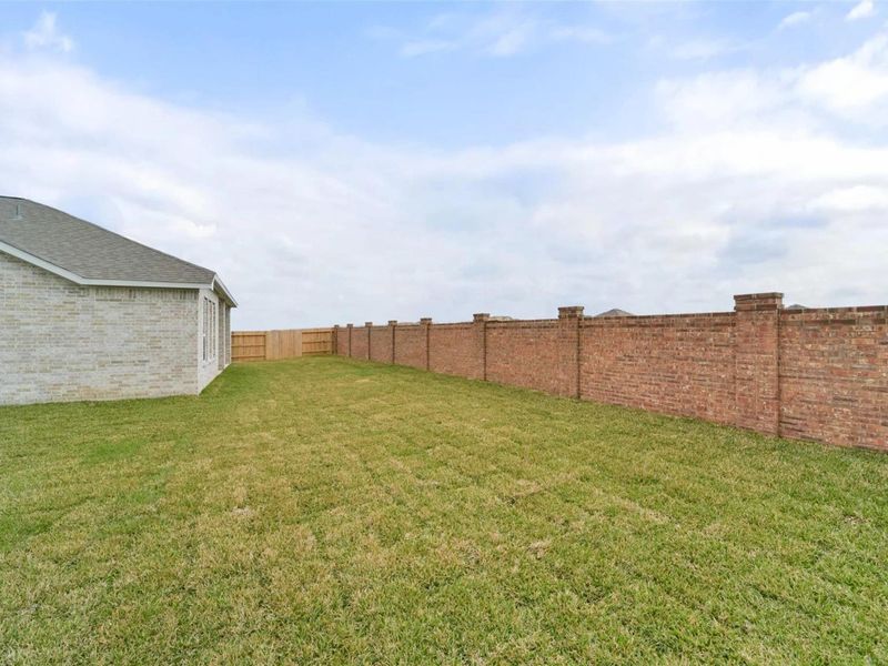 Exterior details and patio area of a home in Lago Mar, Texas City (Image 27). Exterior details and patio area of a home in Lago Mar, Texas City (Image 27).