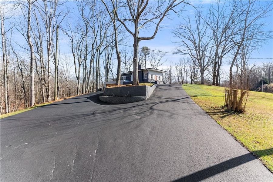 Image 75 of a home in .